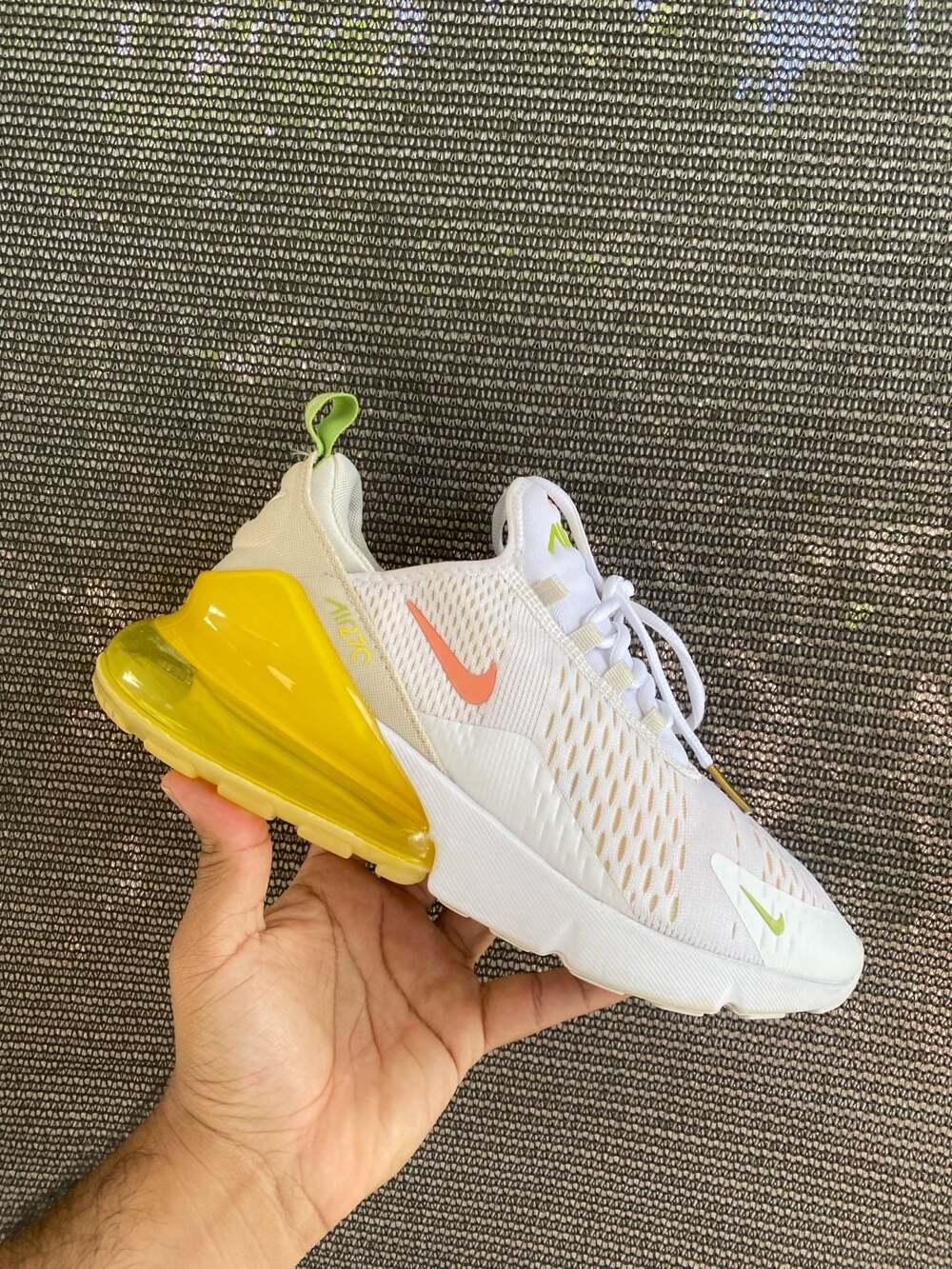 Nike Air Max 270 White Citron Tint Women's Size 10